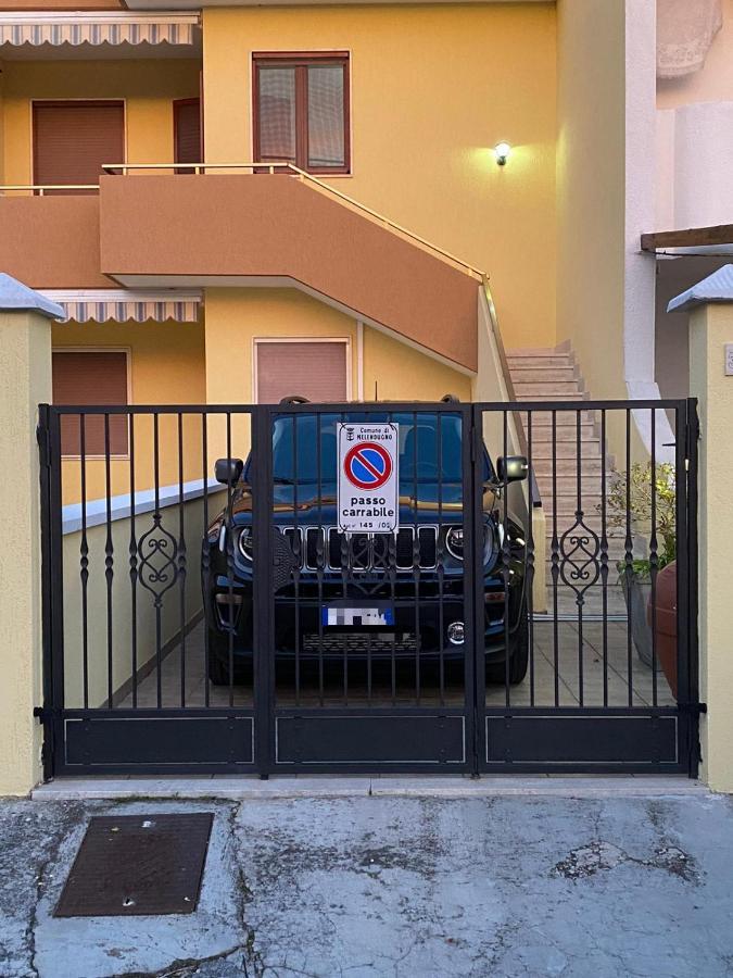 Oasi Di Mare Appartement Torre dell'Orso Buitenkant foto